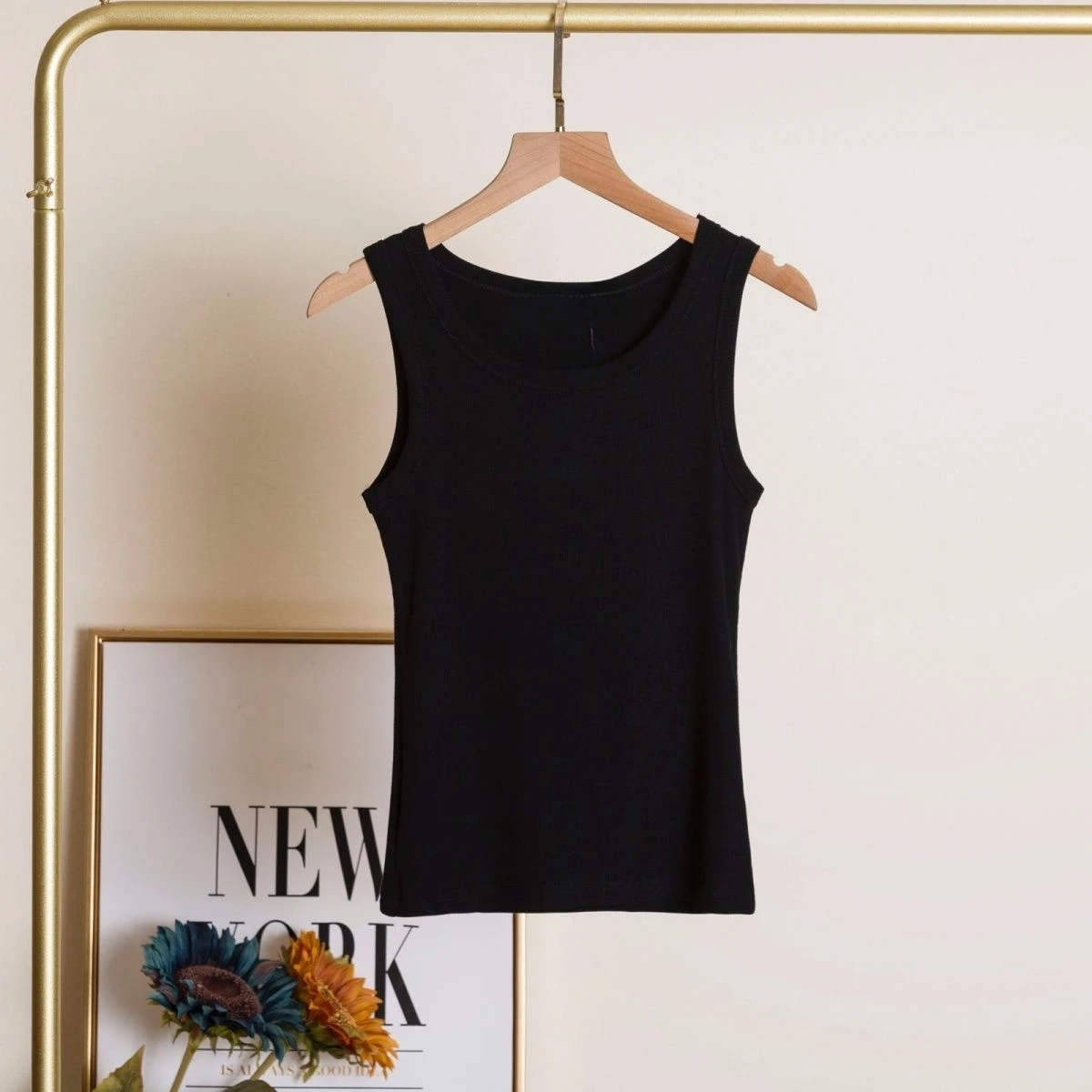 Prążkowana koszulka bez rękawó – Tank Top Ribbed recenzja i cena